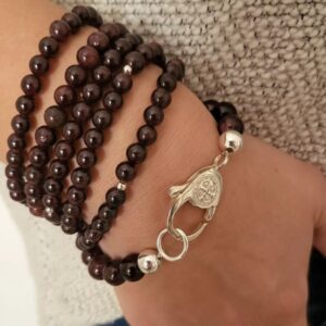 Pulsera granate Benito