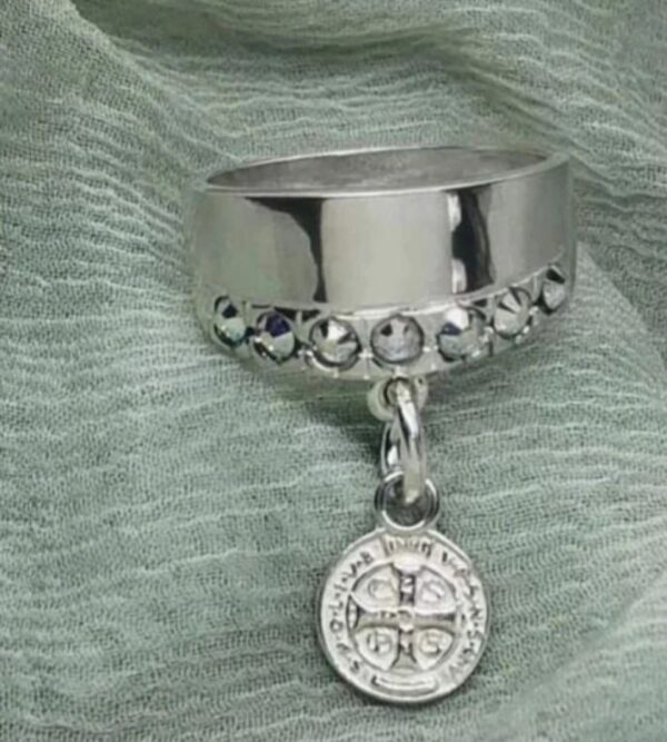 Anillo medalla Benito