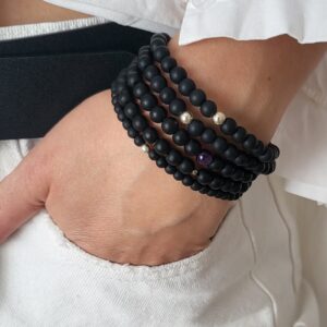 5 pulseras de onix opaco 6mm con piedras de Amatista