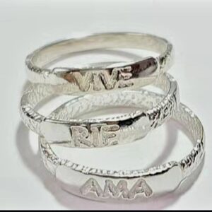 Anillos vive rie ama