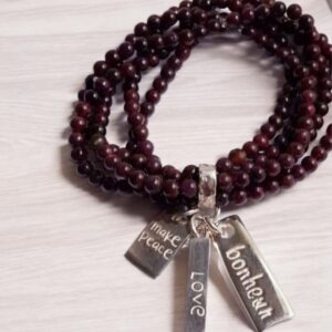 6 pulseras Granate 3 dijes